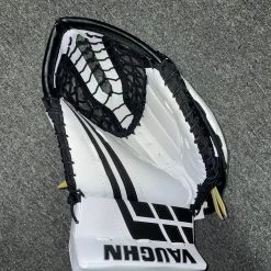 VAUGHN VELOCITY VE8 JUNIOR GOALIE CATCHER Goalie Equipment Hockey
