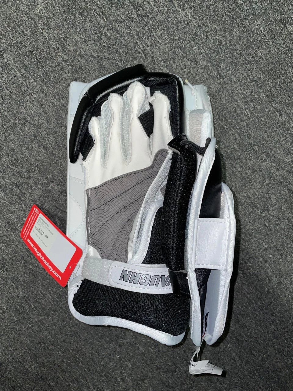 VAUGHN VENTUS SLR2 INTERMEDIATE GOALIE BLOCKER 5 VAUGHN VENTUS SLR2 INTERMEDIATE GOALIE BLOCKER