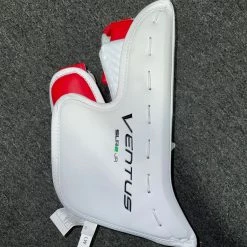 VAUGHN VENTUS SLR2 JUNIOR GOALIE BLOCKER